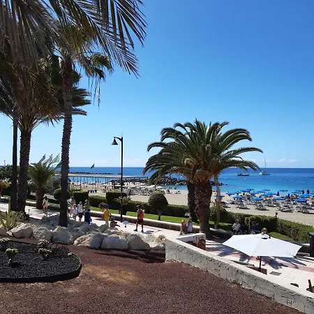 Rosamar Strand Und Boules In Los Cristianos *